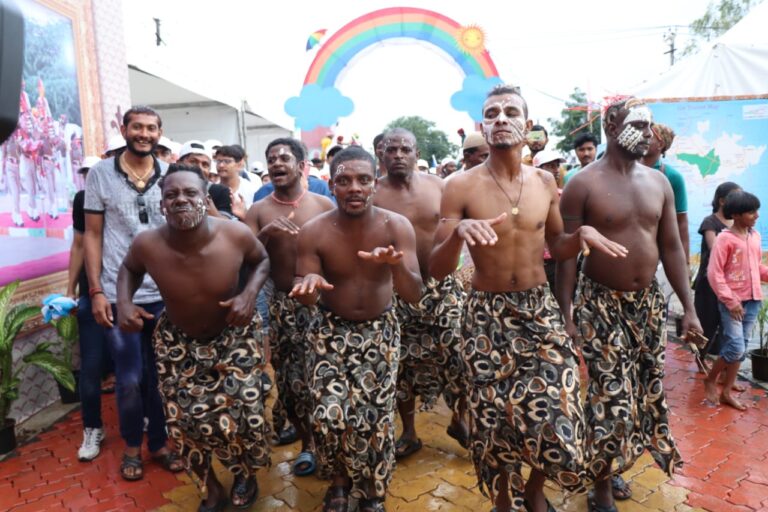 સાસણ ગીર: સિંહના વેકેશનમાં પ્રવાસીઓને આકર્ષવા મોન્સૂન ફેસ્ટિવલનો પ્રારંભ 